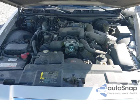 2004 Mercury Grand Marquis Gs из США, поврежденный, VIN 2MEFM74W84X687773